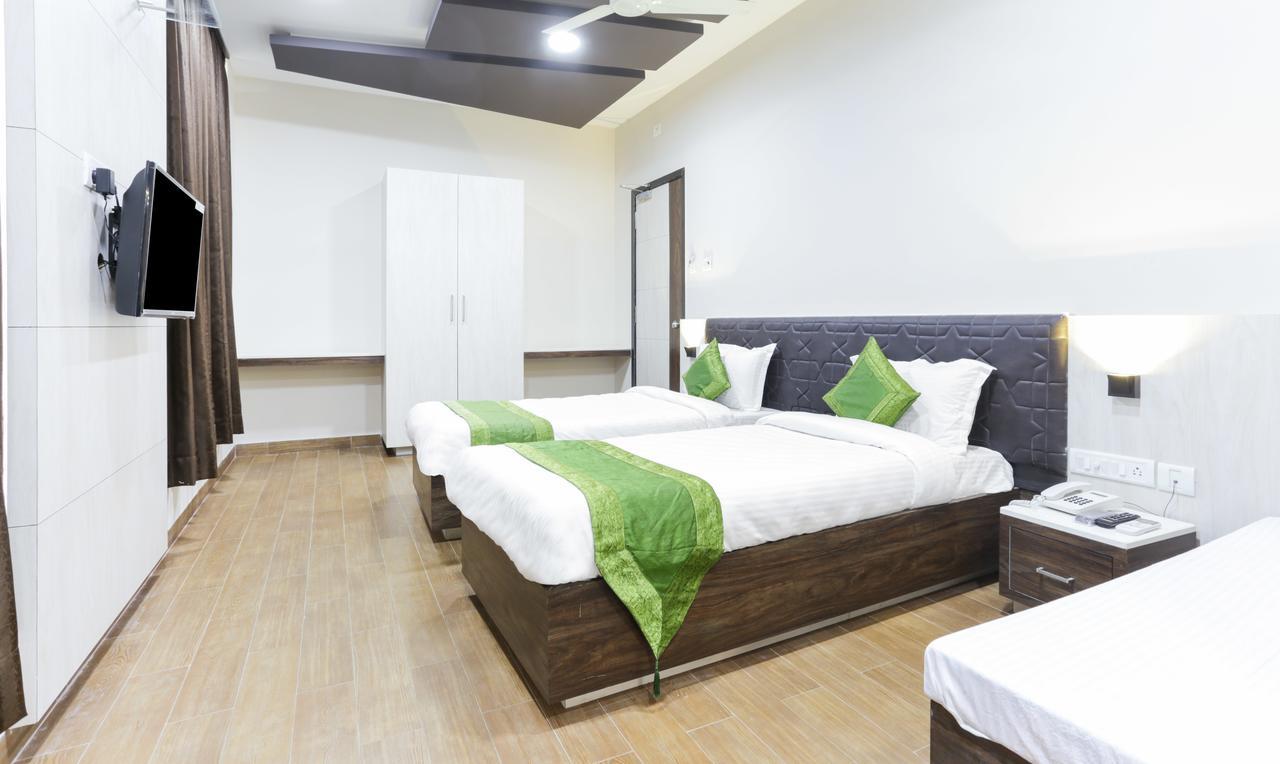 Hotel Treebo Trend Grace Residency à Chennai Extérieur photo