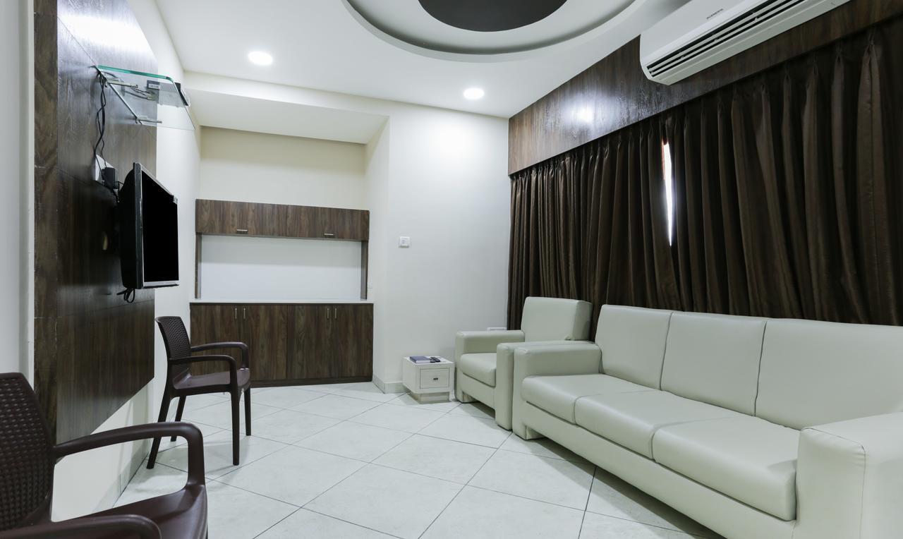 Hotel Treebo Trend Grace Residency à Chennai Extérieur photo